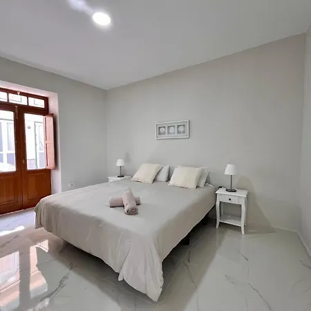 House Patio Azul *